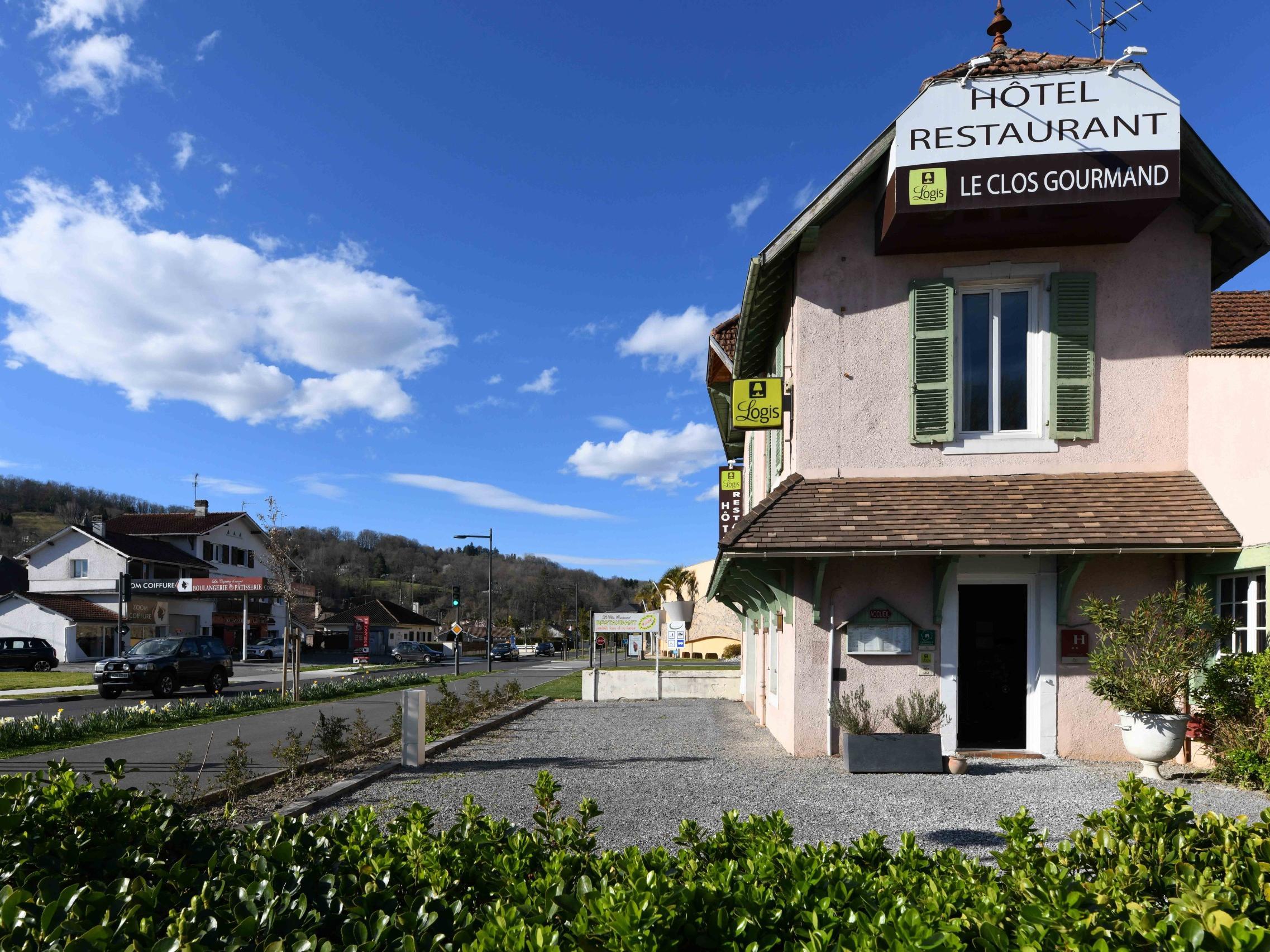 Logis Hostellerie Du Neez Gan Εξωτερικό φωτογραφία