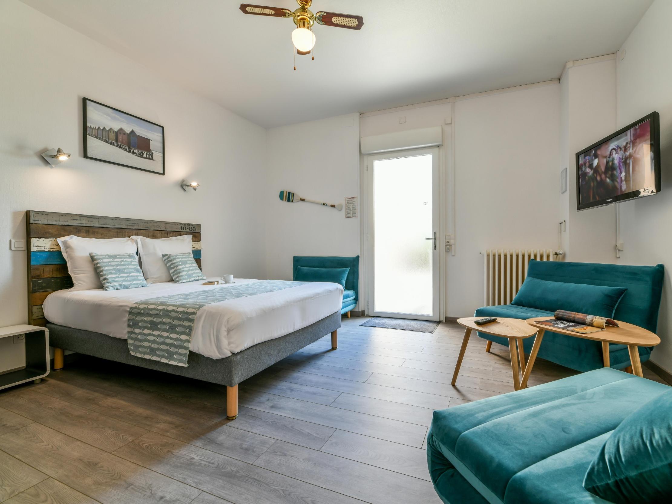 Logis Hostellerie Du Neez Gan Εξωτερικό φωτογραφία