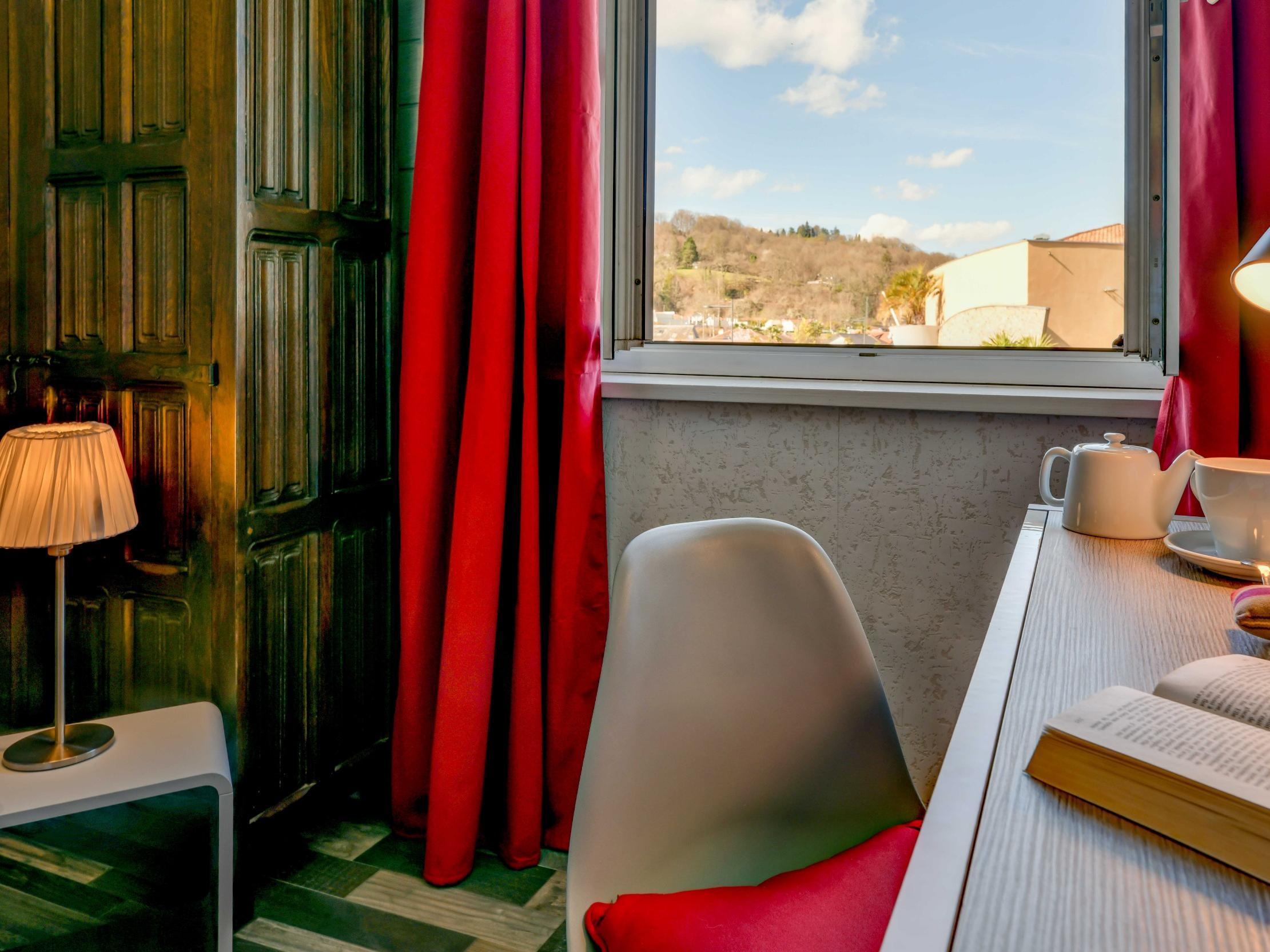 Logis Hostellerie Du Neez Gan Εξωτερικό φωτογραφία