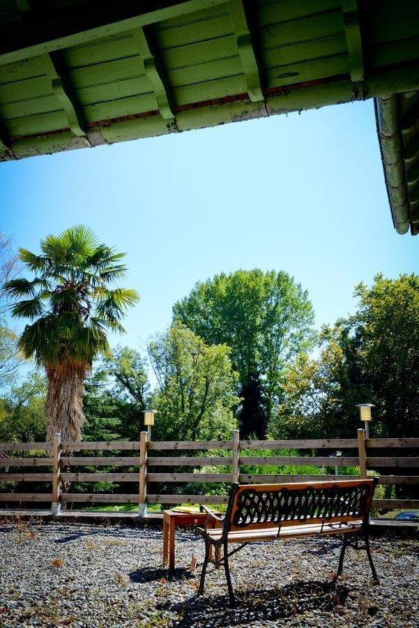 Logis Hostellerie Du Neez Gan Εξωτερικό φωτογραφία
